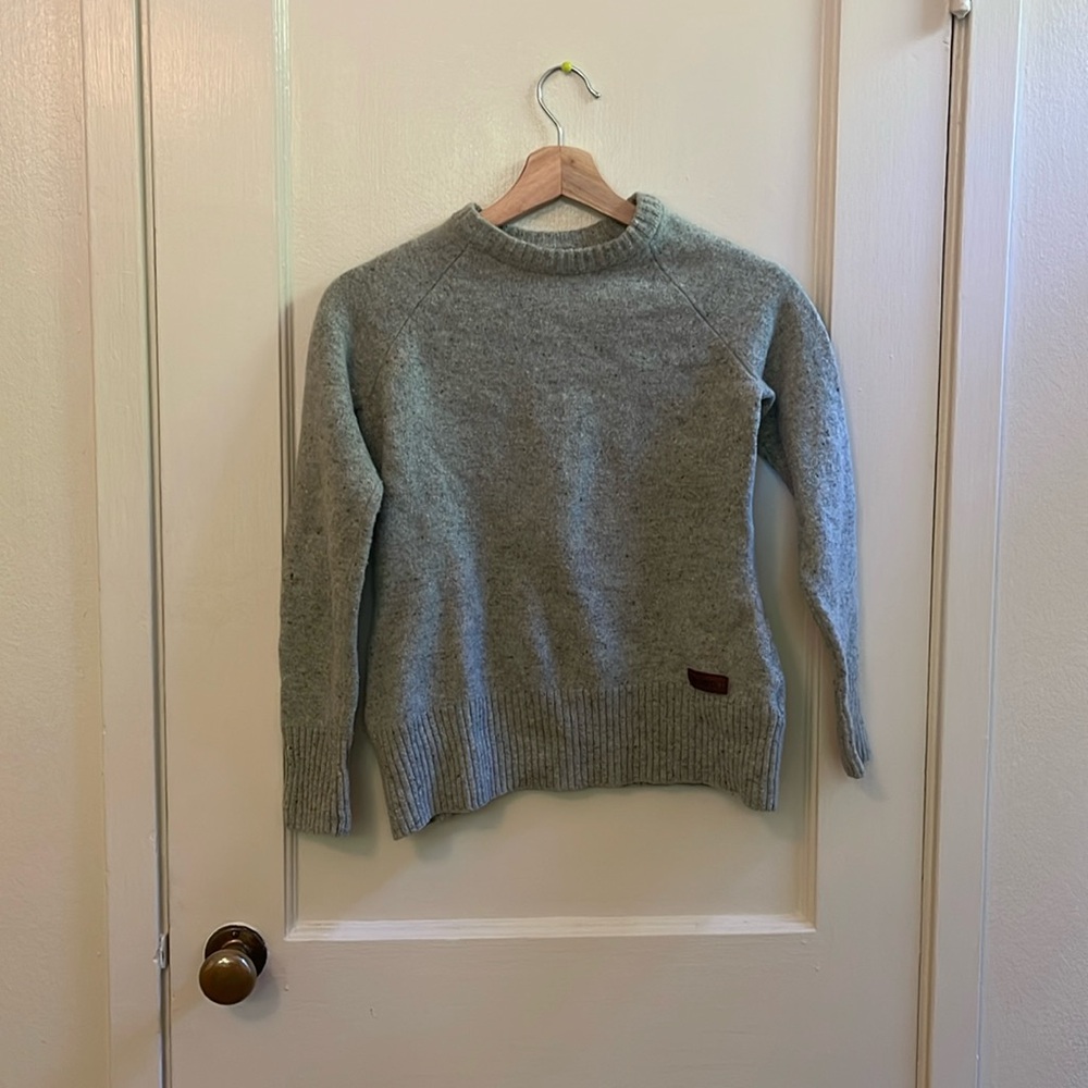Sherpa 100% Merino Wool Sweater - Women’s Medium but fits like an XS
